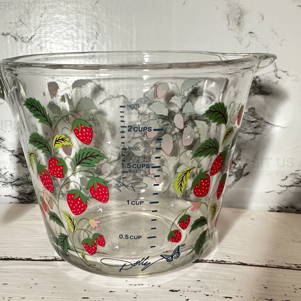 Dolly Parton DG Strawberry Patterned Glass Measuring 2-Cup discount ship